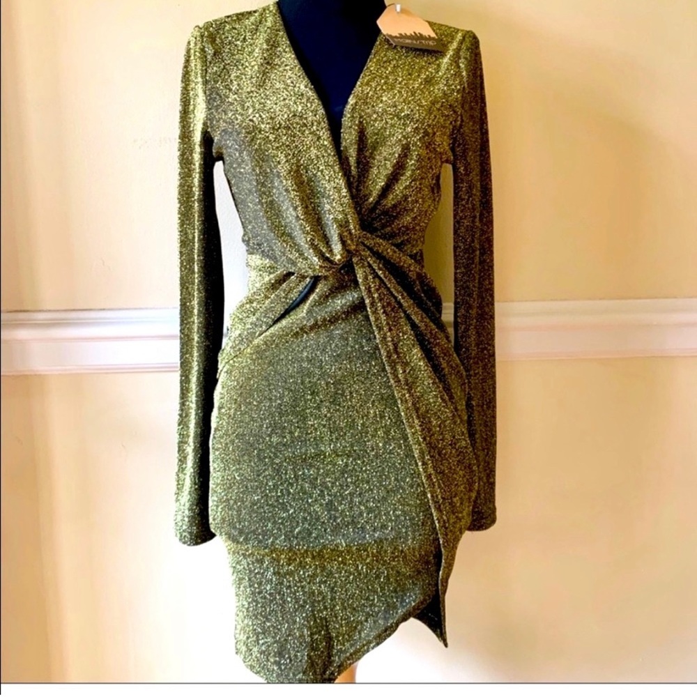 main strip dress